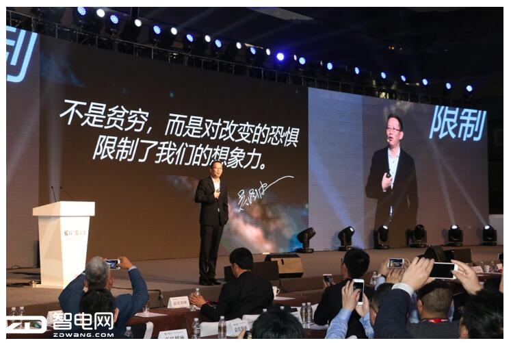 ǻr  AWE2018AM]Ļ