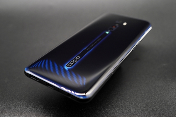 OPPO Reno2評測:全面升級 “穩”中求勝