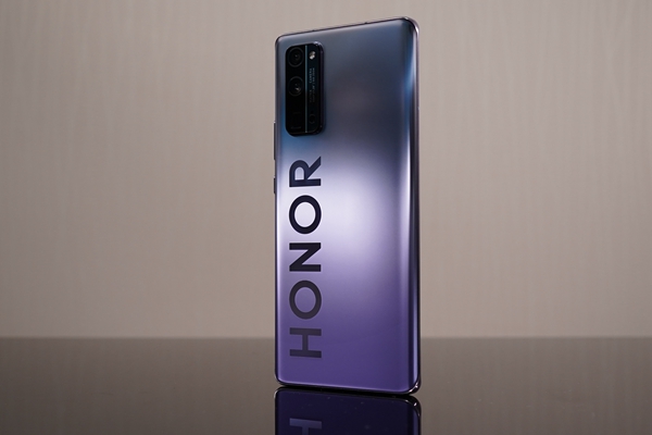 sҫ30 Pro+uyHONORWcйCɽM l픵ס
